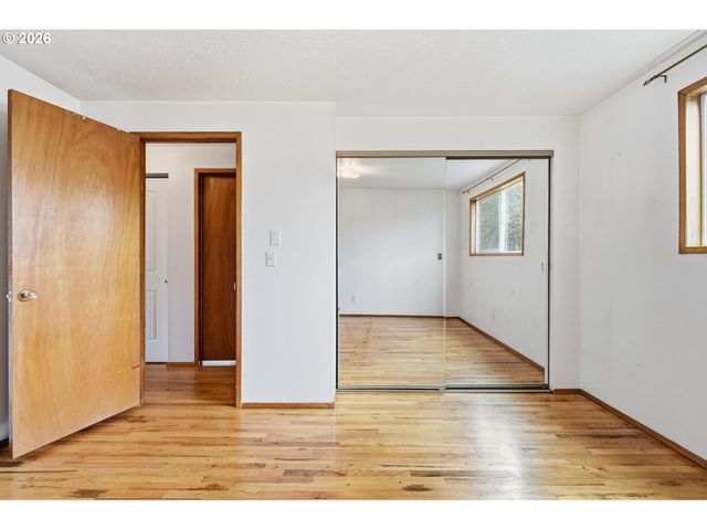 1720 JANSEN Way, Woodburn, OR 97071