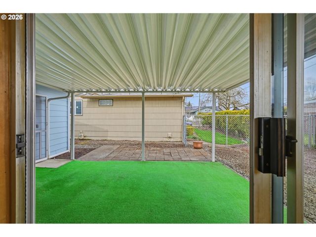 1720 JANSEN Way, Woodburn, OR 97071