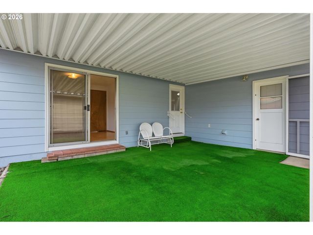 1720 JANSEN Way, Woodburn, OR 97071