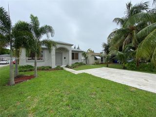 2700 Fillmore St, Hollywood, FL 33020