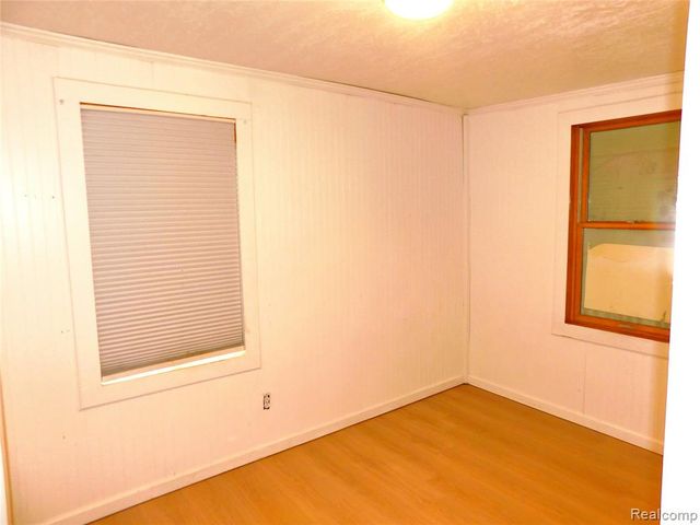 2780 W Clarkston Road, Lake Orion, MI 48362