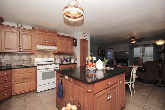 33670 SE 31 Highway, Kincaid, KS 66039