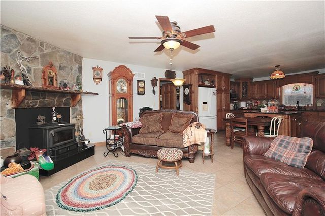 33670 SE 31 Highway, Kincaid, KS 66039