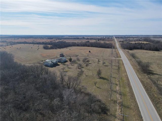 33670 SE 31 Highway, Kincaid, KS 66039