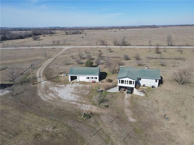 33670 SE 31 Highway, Kincaid, KS 66039