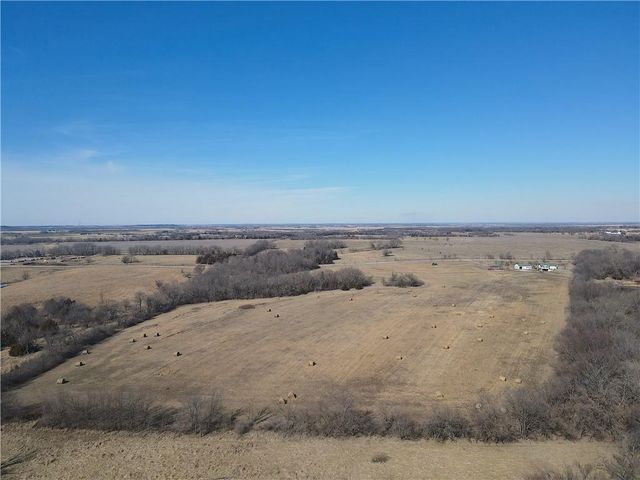 33670 SE 31 Highway, Kincaid, KS 66039