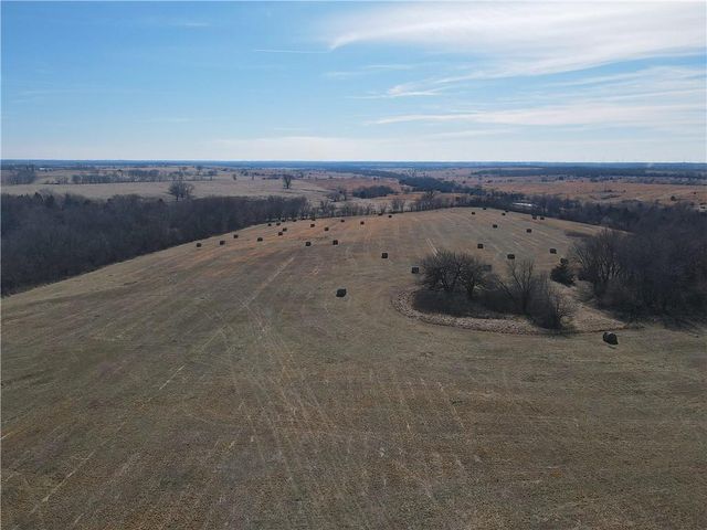 33670 SE 31 Highway, Kincaid, KS 66039