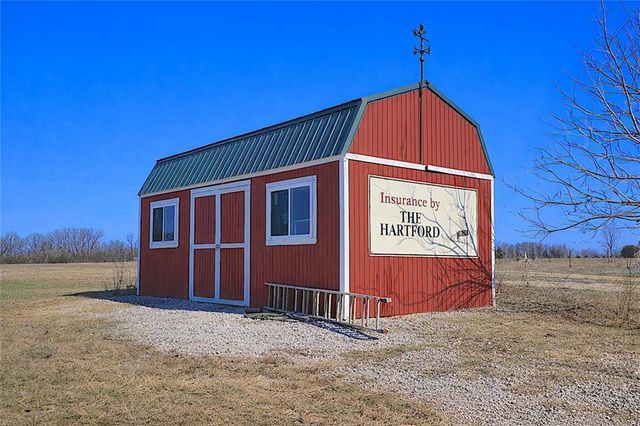 33670 SE 31 Highway, Kincaid, KS 66039