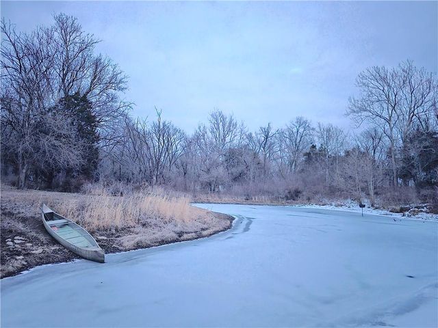 33670 SE 31 Highway, Kincaid, KS 66039