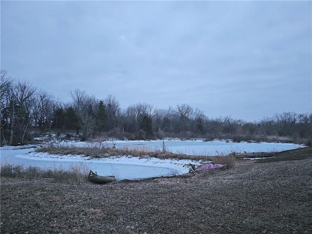 33670 SE 31 Highway, Kincaid, KS 66039