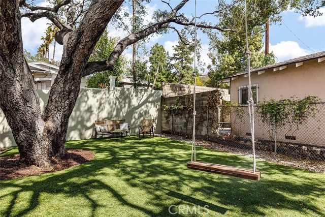 1765 Fern Lane, Glendale, CA 91208