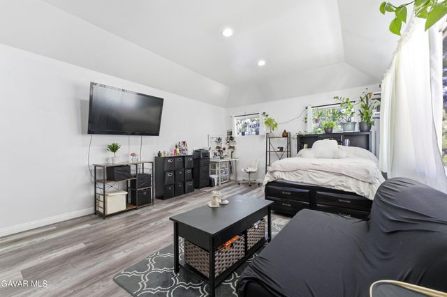 517 Orange Grove Place, Pasadena, CA 91103