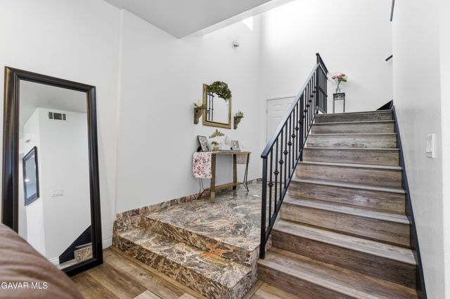 517 Orange Grove Place, Pasadena, CA 91103