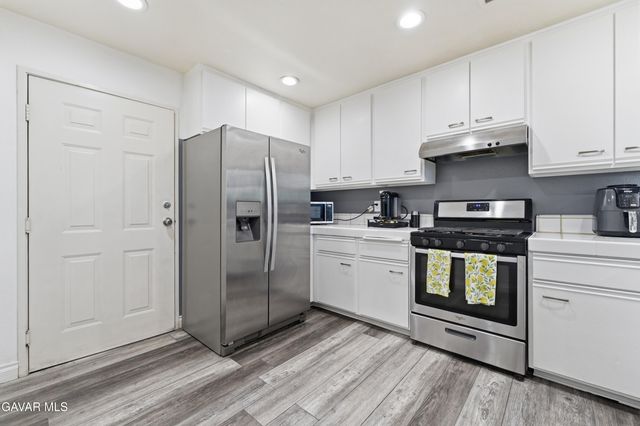 517 Orange Grove Place, Pasadena, CA 91103