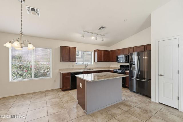 61003 E Forelock Place, Saddlebrooke, AZ 85739