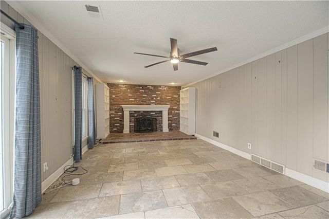 4505 NW 79th Terrace, Kansas City, MO 64151