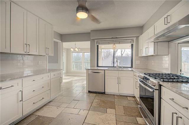 4505 NW 79th Terrace, Kansas City, MO 64151