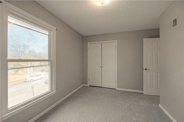 4505 NW 79th Terrace, Kansas City, MO 64151