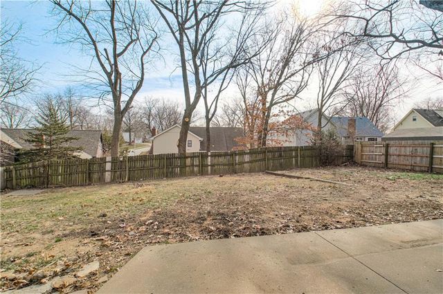 4505 NW 79th Terrace, Kansas City, MO 64151