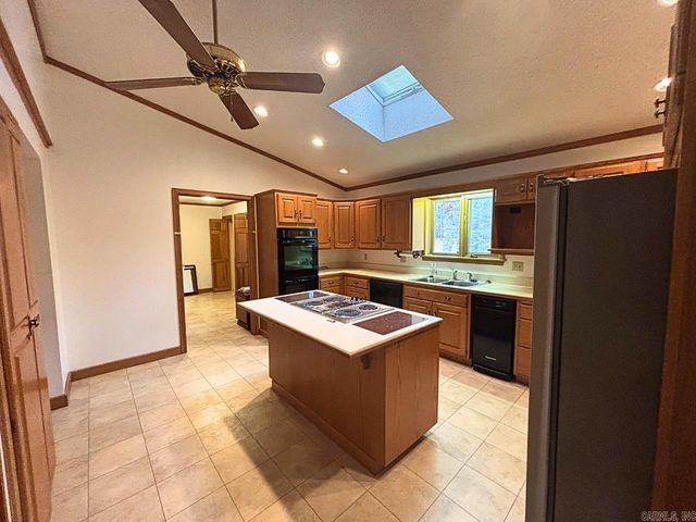 120 Emerson Place, Camden, AR 71701