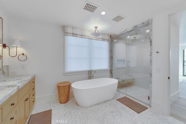 2820 Bayview, Corona Del Mar, CA 92625