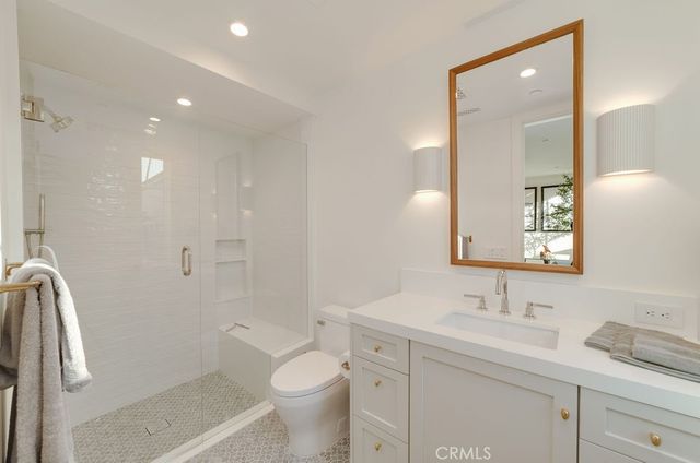2820 Bayview, Corona Del Mar, CA 92625
