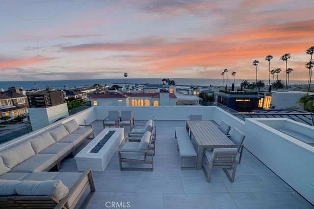 2820 Bayview, Corona Del Mar, CA 92625