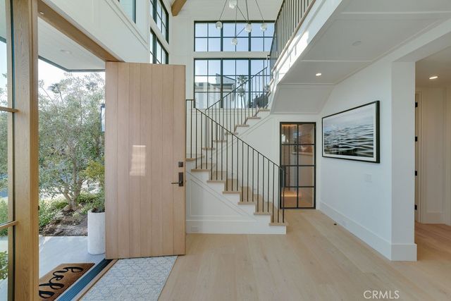2820 Bayview, Corona Del Mar, CA 92625