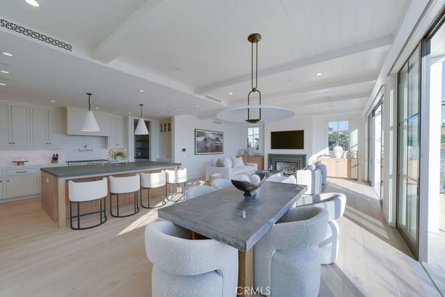 2820 Bayview, Corona Del Mar, CA 92625