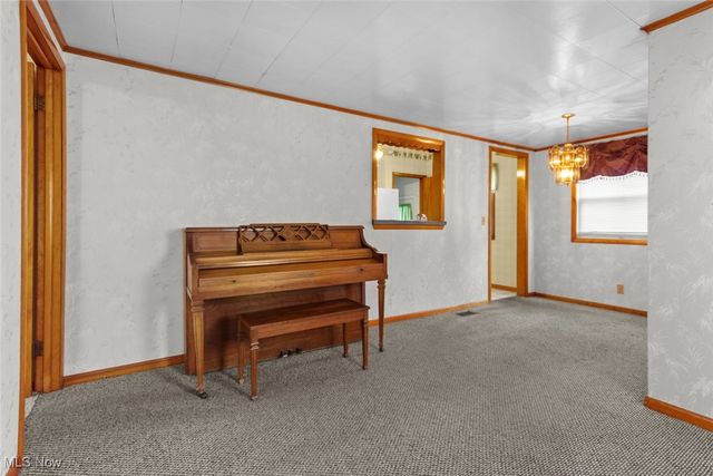 2727 Gilbert Avenue NE, Canton, OH 44705