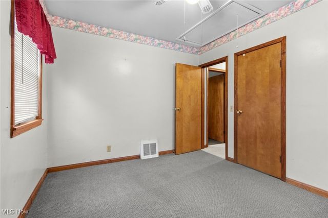 2727 Gilbert Avenue NE, Canton, OH 44705