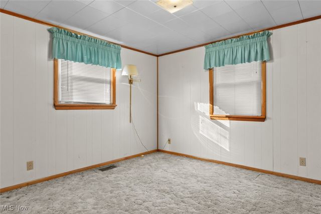 2727 Gilbert Avenue NE, Canton, OH 44705