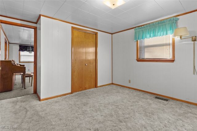 2727 Gilbert Avenue NE, Canton, OH 44705