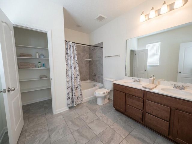 518 Broken Boulder Street, Magnolia, TX 77354