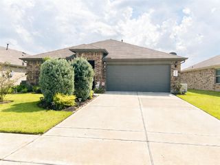 518 Broken Boulder Street, Magnolia, TX 77354