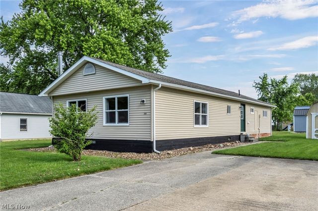 38 Anglers Lane, Lagrange, OH 44050