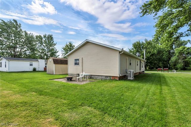 38 Anglers Lane, Lagrange, OH 44050
