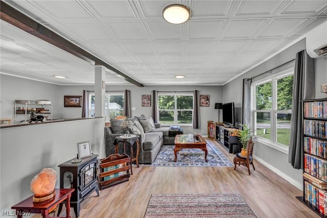 38 Anglers Lane, Lagrange, OH 44050