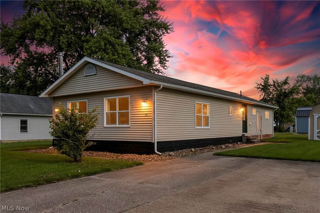 38 Anglers Lane, Lagrange, OH 44050