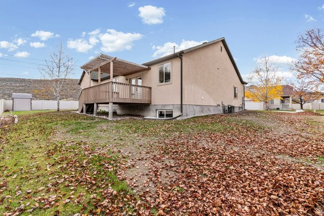 53 W LAKE VIEW TERRACE RD, Saratoga Springs, UT 84045