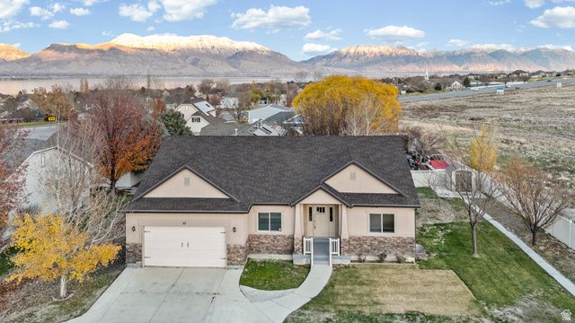 53 W LAKE VIEW TERRACE RD, Saratoga Springs, UT 84045