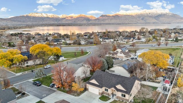 53 W LAKE VIEW TERRACE RD, Saratoga Springs, UT 84045