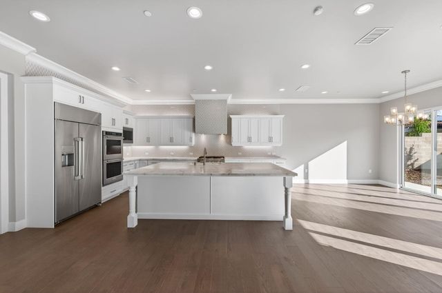 11610 N Range View Drive, Fresno, CA 93730