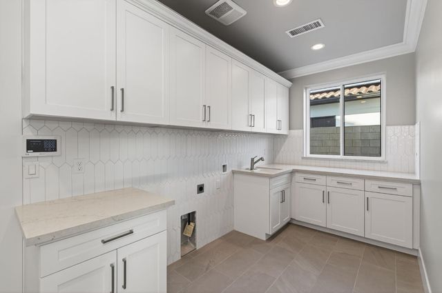 11610 N Range View Drive, Fresno, CA 93730