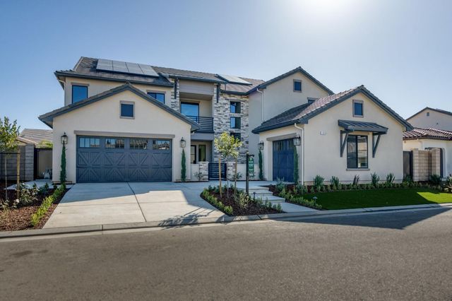 11610 N Range View Drive, Fresno, CA 93730