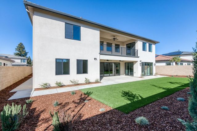 11610 N Range View Drive, Fresno, CA 93730