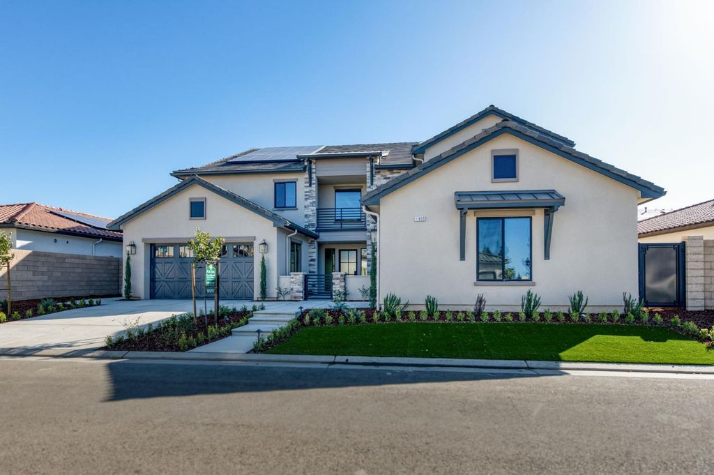 Image 1 of property listing at 11610 N Range View Drive, Fresno, CA 93730