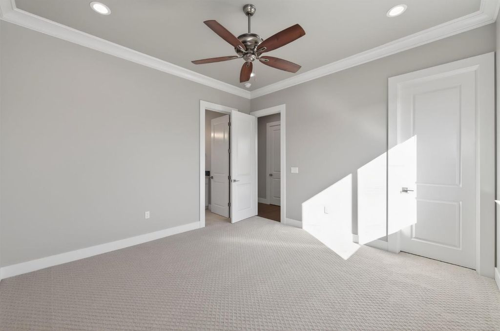 Image 46 of property listing at 11610 N Range View Drive, Fresno, CA 93730