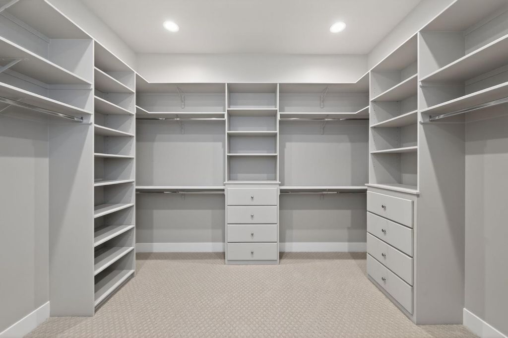 Image 54 of property listing at 11610 N Range View Drive, Fresno, CA 93730