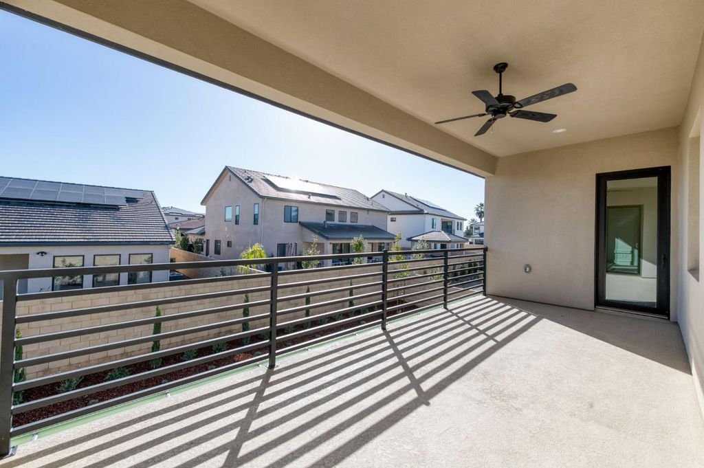Image 56 of property listing at 11610 N Range View Drive, Fresno, CA 93730